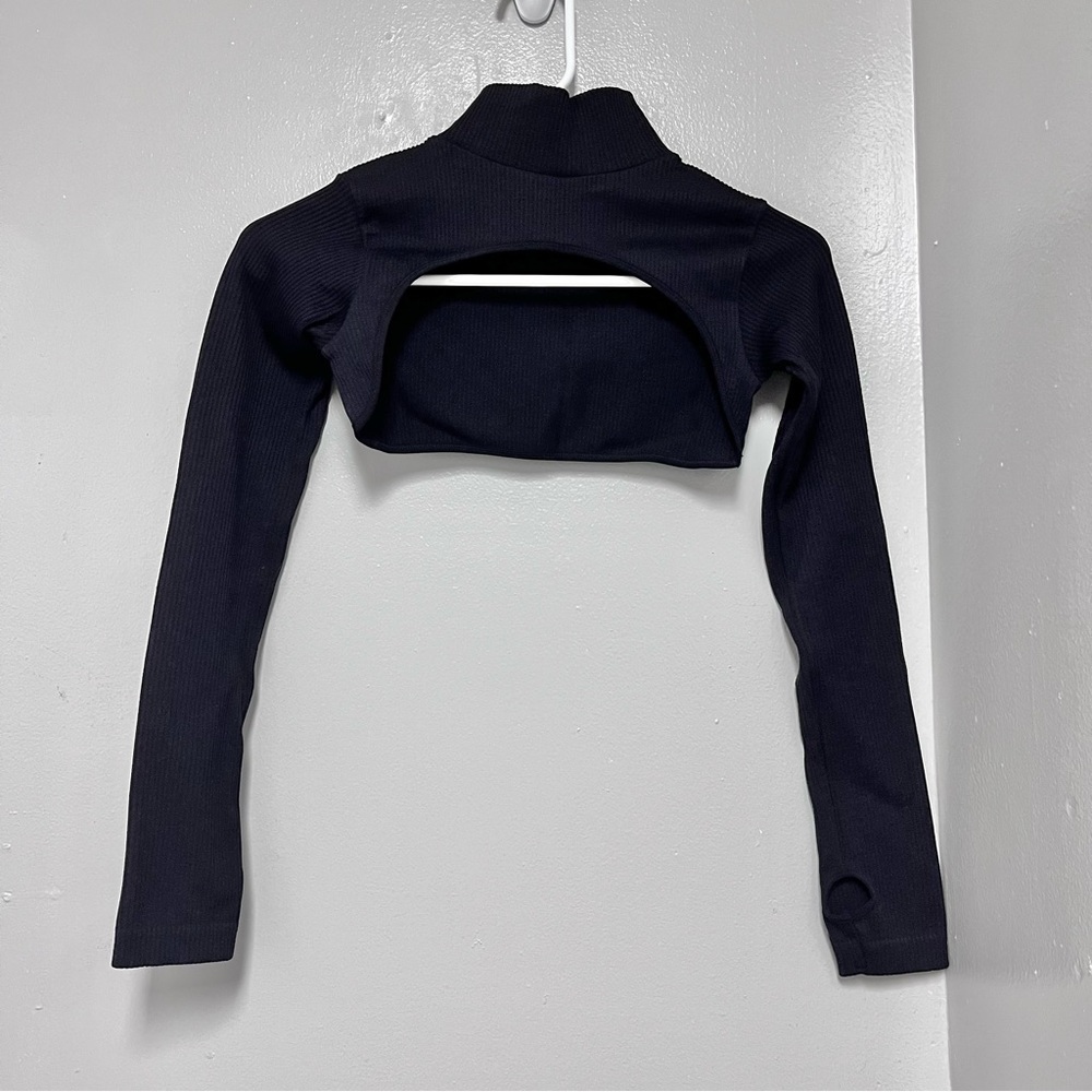 Super Cropped Black Long Sleeve Top
